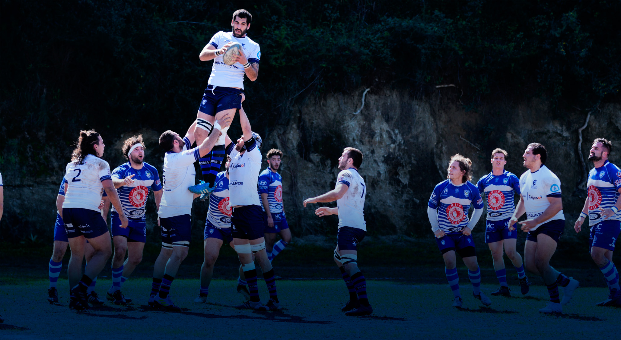 <span class='st_banner_green'>Nuestra prioridad es la integracion,</span> <br/> <span class='st_banner_yellow'>motivación y salud de tus colaboradores</span>